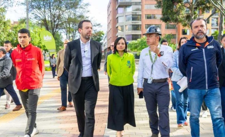 Distrito entregó a la comunidad renovado andén en el parque Los Molinos, en Usaquén