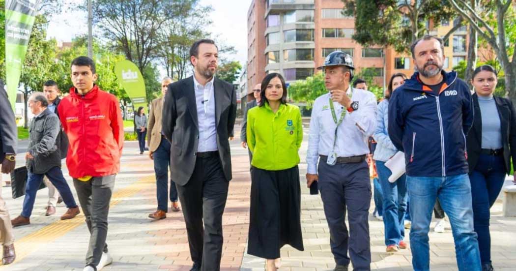 Distrito entregó a la comunidad renovado andén en el parque Los Molinos, en Usaquén