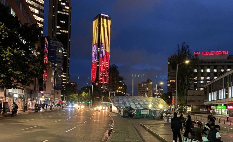 La torre Colpatria se vestirá con los colores de la bandera de Bogotá para conmemorar los 486 años de la ciudad