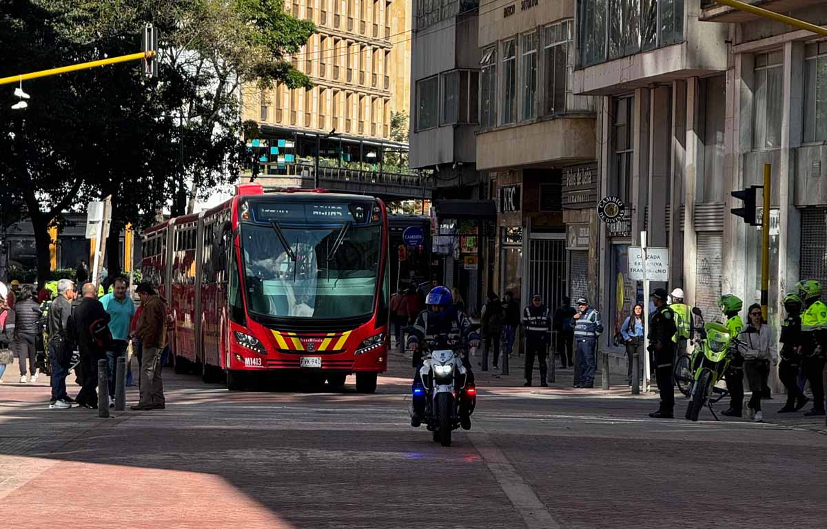 Este lunes retoman operación las estaciones de TransMilenio ‘Museo del Oro’ y ‘Las Aguas’ en carril rehabilitado en el Eje Ambiental