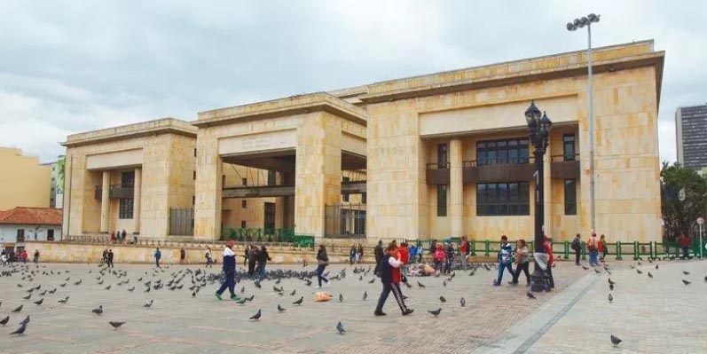 Altos Tribunales Rechazan Violencia y Refuerzan Seguridad en Bogotá Tras Amenaza al Palacio de Justicia