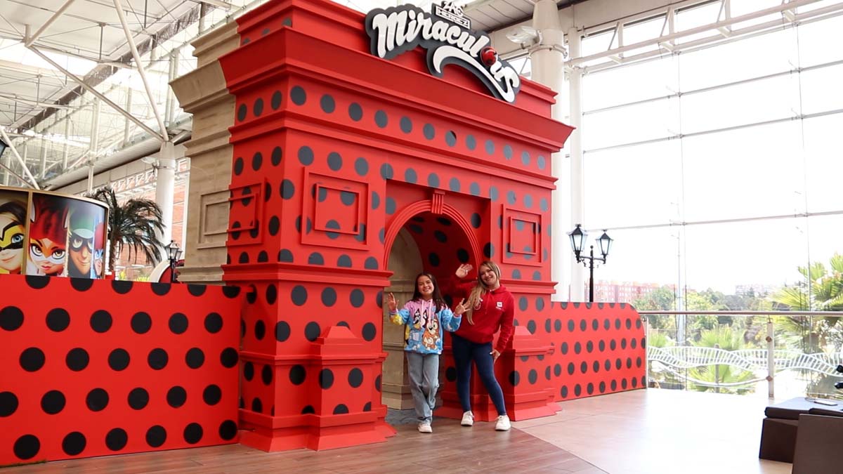 Hayuelos Centro Comercial presenta la emocionante campaña ‘Miraculous Héroes: ¡Las Aventuras de Ladybug’!