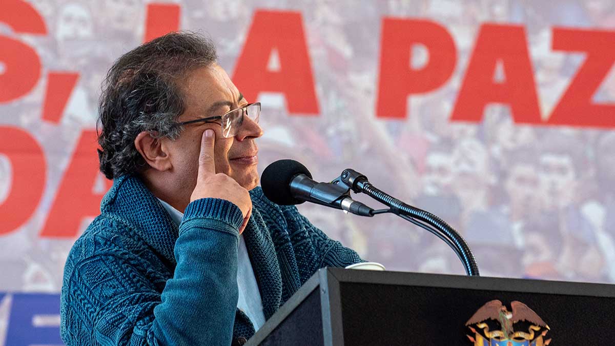 La Tormenta Política: Gustavo Petro y el CNE en la encrucijada de la democracia colombiana