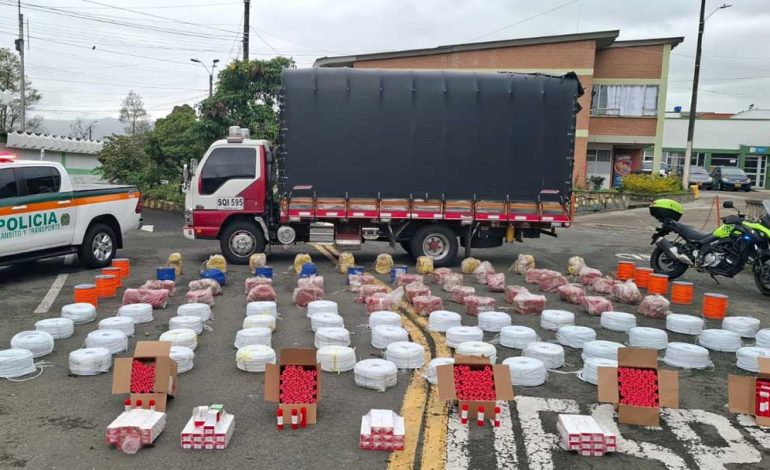 Entre bultos de papa es incautado megacargamento de material explosivo