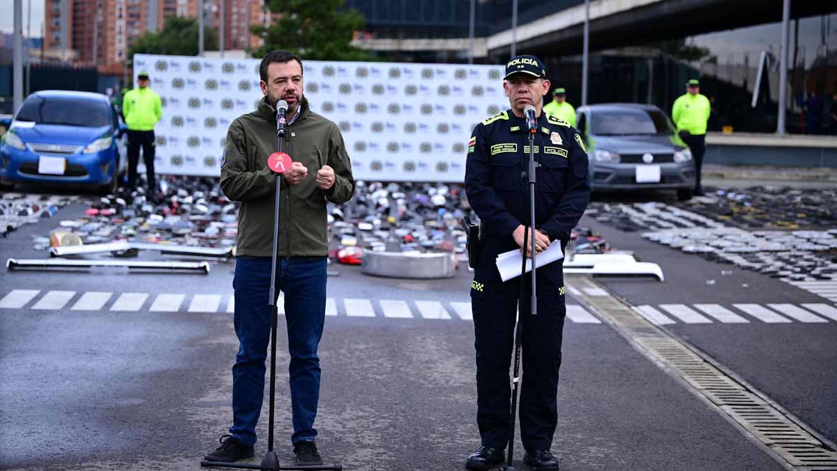 Duro golpe a la cadena criminal de autopartes hurtadas en Bogotá.