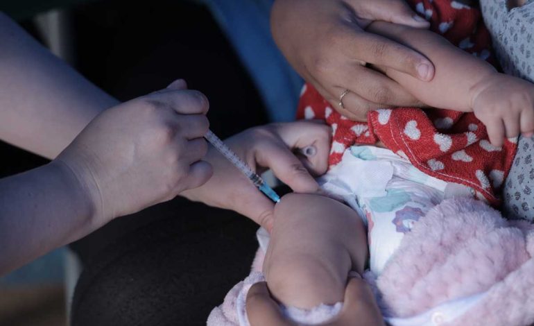 Bogotá reitera llamado urgente a vacunarse contra la tosferina ante el aumento de los casos de mortalidad