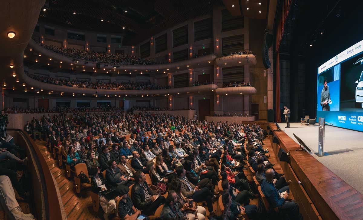 Una década de liderazgo que desafía lo imposible: el World Business Forum 2025 concluye con mensajes de transformación, humanidad y un índice de satisfacción del 97 %.
