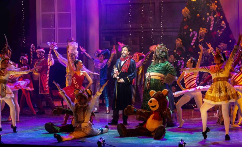 Misi Producciones y U Rosario, ¡Encienden el espíritu de la navidad!, Scrooge y los fantasmas de la navidad