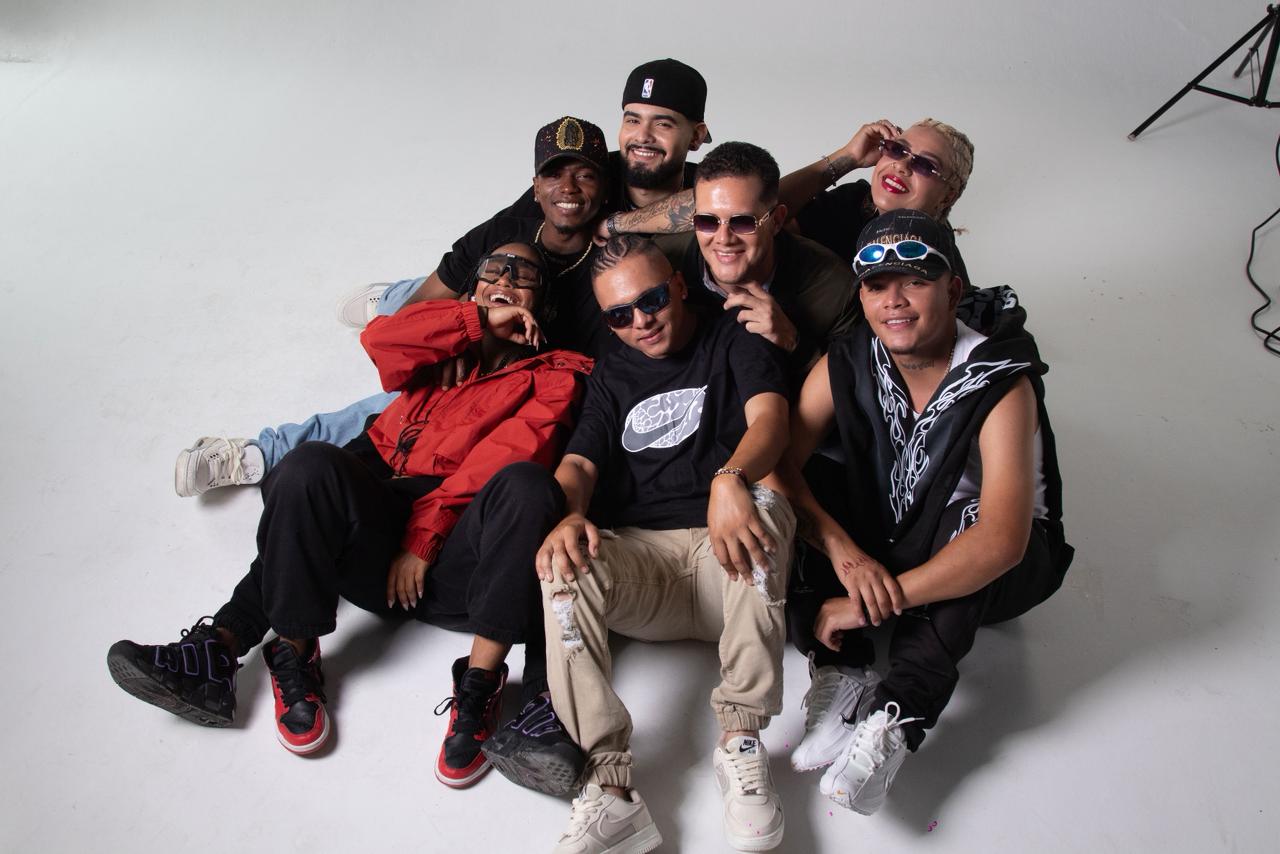 Barriotón la fusión del regional mexicano, con el sonido urbano de la Comuna 13, llegan a Bogotá